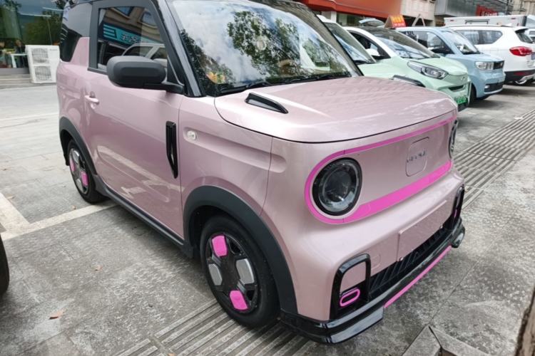 Used Geely Galaxy Panda 2024 200km Panda Kart Front Right 45 Deg