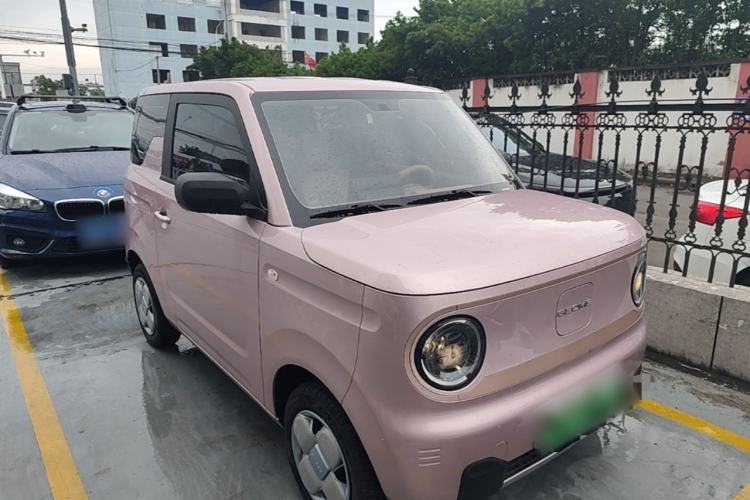 Used Geely Galaxy Panda 2024 Panda Mini 200km Endurance Bear Front Right 45 Deg
