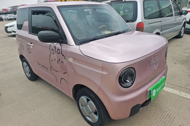 Used Geely Galaxy Panda 2024 Panda Mini 200km Endurance Bear Front Right 45 Deg