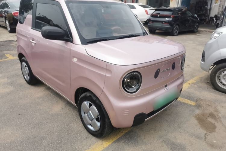 Used Geely Galaxy Panda 2024 Panda Mini 200km Endurance Bear Front Right 45 Deg