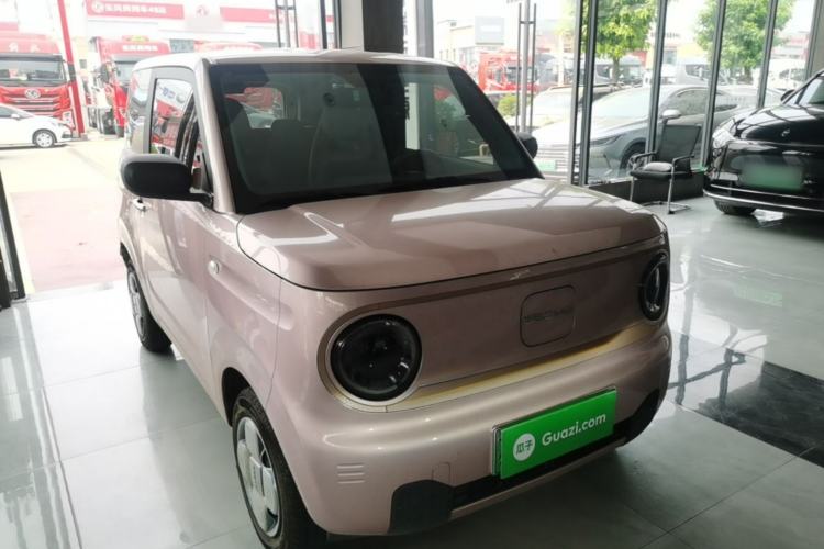 Used Geely Galaxy Panda 2024 Panda Mini 200km Endurance Bear Front Right 45 Deg