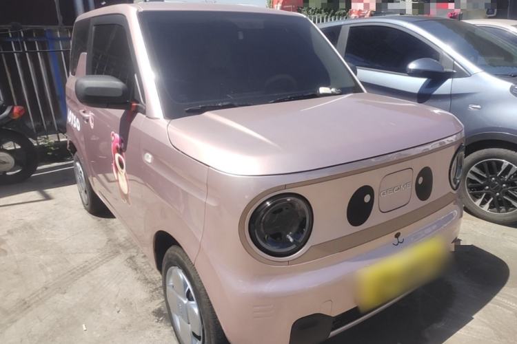 Used Geely Galaxy Panda 2024 Panda Mini 200km Endurance Bear Front Right 45 Deg