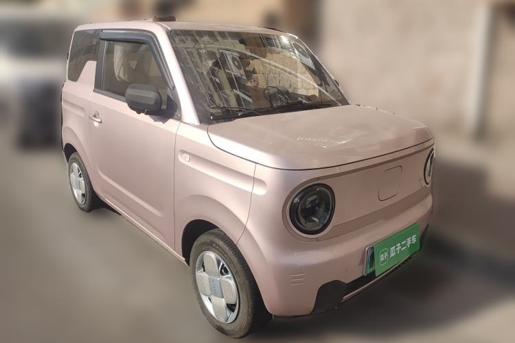 Used Geely Galaxy Panda 2024 Panda Mini 200km Endurance Bear Front Right 45 Deg