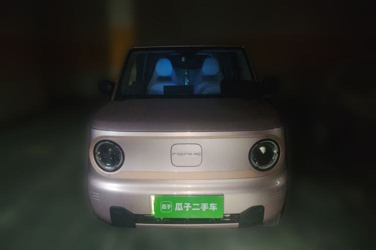 Used Geely Galaxy Panda 2024 Panda Mini 200km Endurance Bear Front