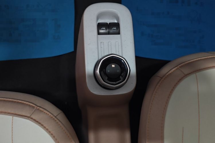 Used Geely Galaxy Panda 2024 Panda Mini 200km Longteng PRO Edition Gear Lever