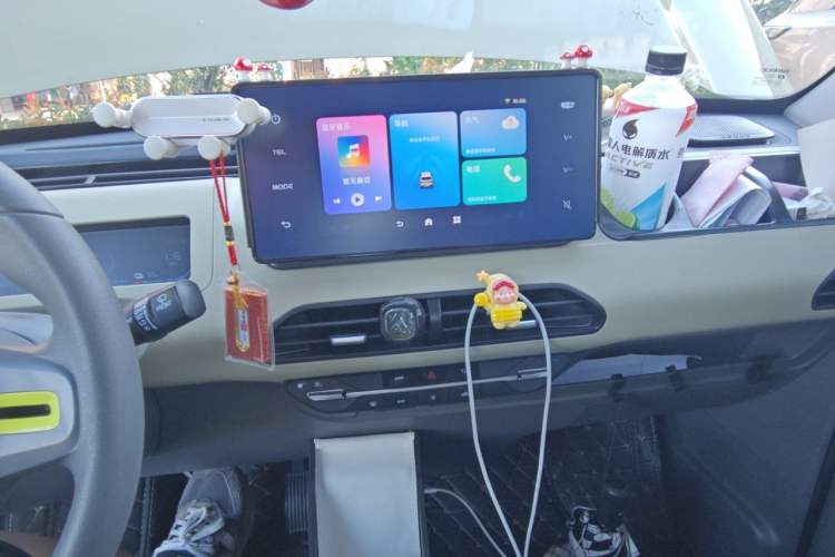 Used Geely Galaxy Panda 2024 200km Panda Rider Audio And AC Panel