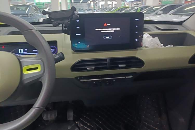 Used Geely Galaxy Panda 2024 200km Panda Rider Audio And AC Panel