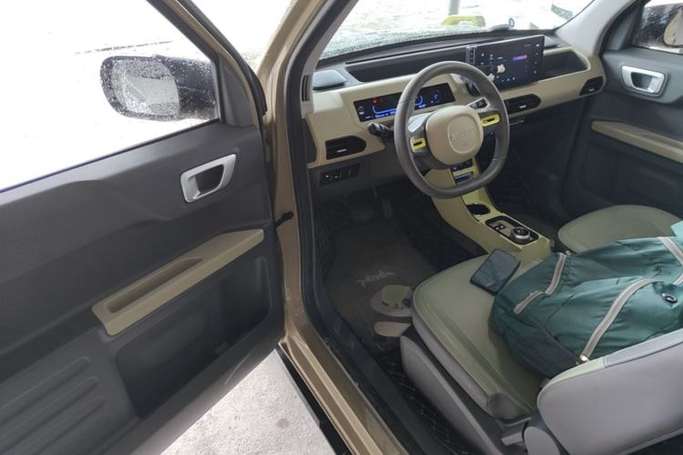 Used Geely Galaxy Panda 2024 200km Panda Rider Driver Seat