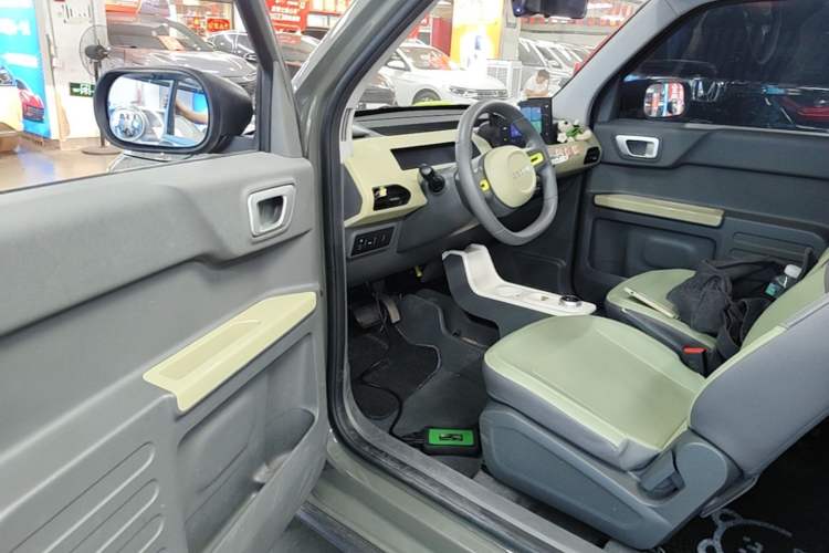 Used Geely Galaxy Panda 2024 200km Panda Rider Driver Seat
