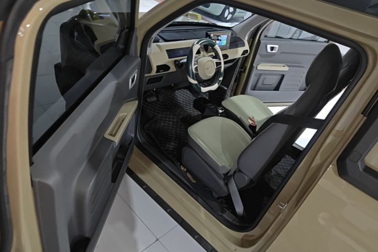 Used Geely Galaxy Panda 2024 200km Panda Rider Driver Seat