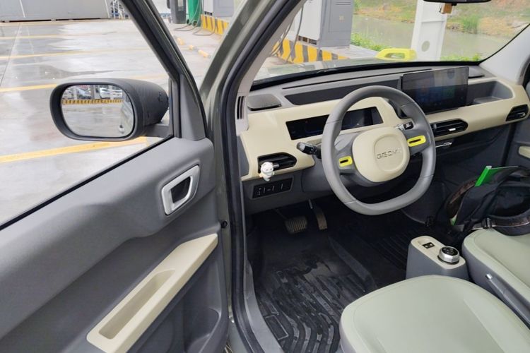 Used Geely Galaxy Panda 2024 200km Panda Rider Driver Seat