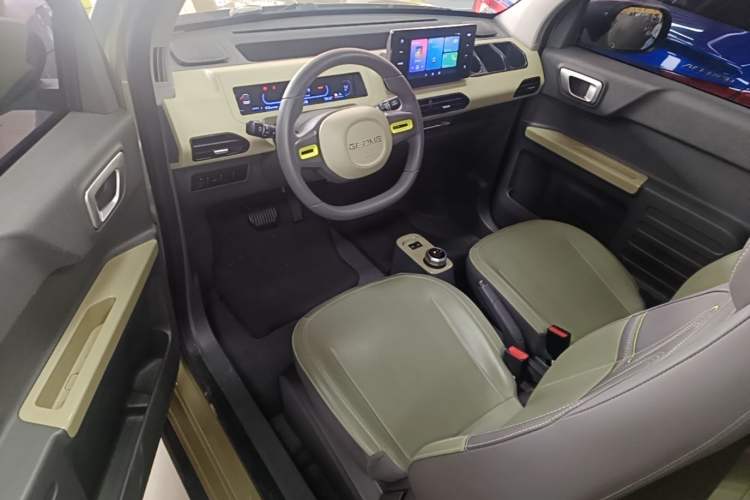 Used Geely Galaxy Panda 2024 200km Panda Rider Driver Seat