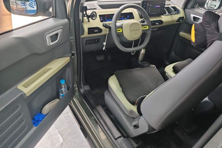 Used Geely Galaxy Panda 2024 200km Panda Rider Driver Seat