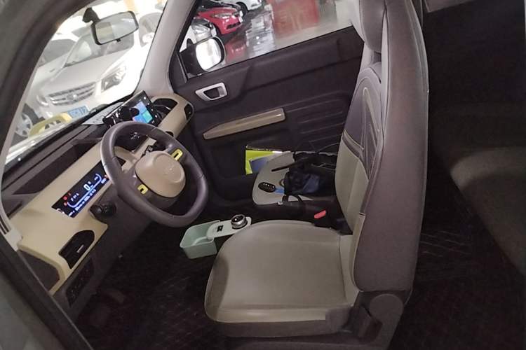 Used Geely Galaxy Panda 2024 200km Panda Rider Driver Seat