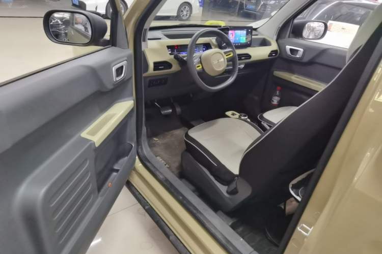 Used Geely Galaxy Panda 2024 200km Panda Rider Driver Seat