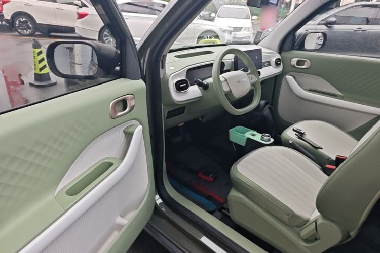 Used Geely Galaxy Panda 2024 Panda Mini 200km Endurance Bear Driver Seat