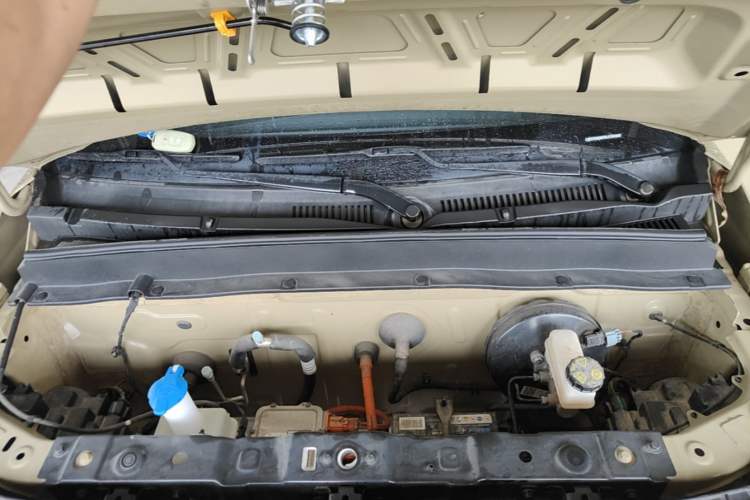 Used Geely Galaxy Panda 2024 200km Panda Rider Engine Bay
