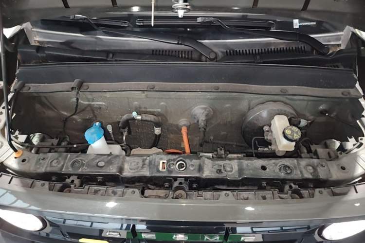 Used Geely Galaxy Panda 2024 200km Panda Rider Engine Bay