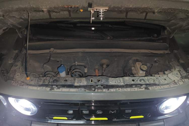 Used Geely Galaxy Panda 2024 200km Panda Rider Engine Bay