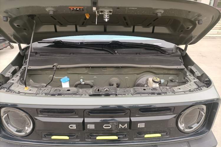 Used Geely Galaxy Panda 2024 200km Panda Rider Engine Bay