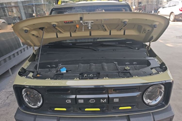 Used Geely Galaxy Panda 2024 200km Panda Rider Engine Bay