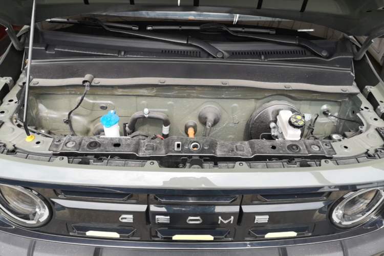 Used Geely Galaxy Panda 2024 200km Panda Rider Engine Bay