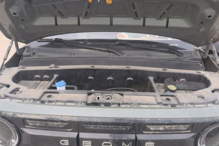 Used Geely Galaxy Panda 2024 200km Panda Rider Engine Bay