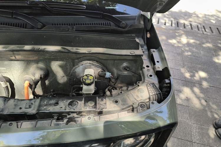 Used Geely Galaxy Panda 2024 200km Panda Rider Engine Bay Left