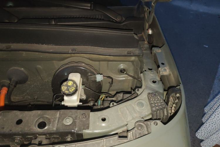 Used Geely Galaxy Panda 2024 200km Panda Rider Engine Bay Left