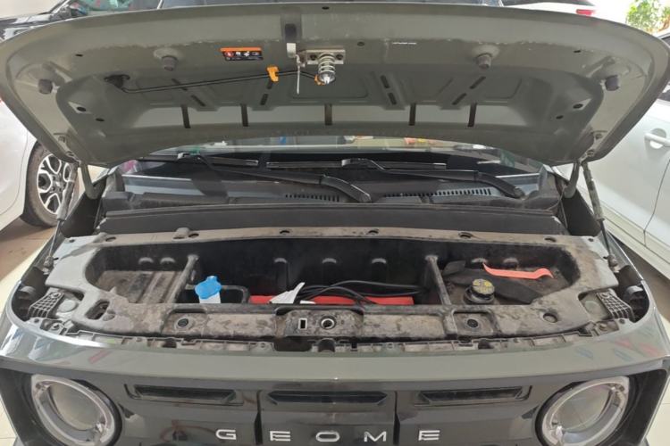 Used Geely Galaxy Panda 2024 200km Panda Rider Engine Bay