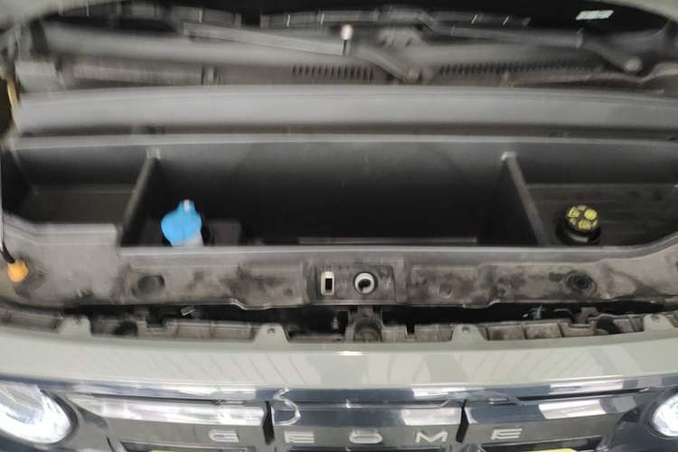 Used Geely Galaxy Panda 2024 200km Panda Rider Engine Bay
