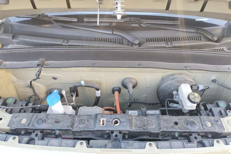 Used Geely Galaxy Panda 2024 200km Panda Rider Engine Bay