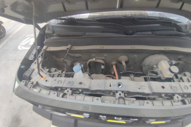 Used Geely Galaxy Panda 2024 200km Panda Rider Engine Bay Right