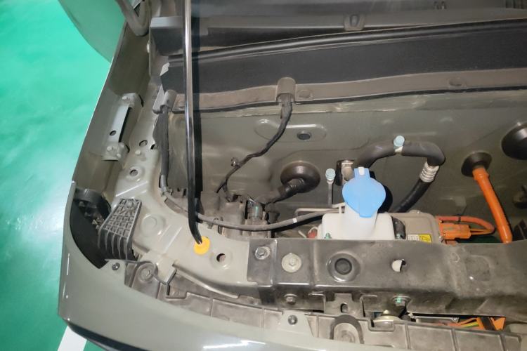 Used Geely Galaxy Panda 2024 200km Panda Rider Engine Bay Right