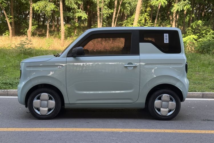 Used Geely Galaxy Panda 2024 Panda Mini 200km Endurance Bear Exterior 1