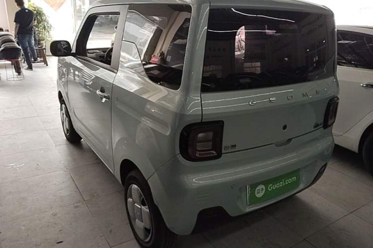 Used Geely Galaxy Panda 2024 Panda Mini 200km Endurance Bear Exterior 2
