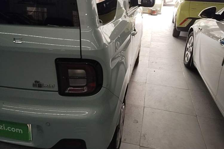 Used Geely Galaxy Panda 2024 Panda Mini 200km Endurance Bear Exterior 3