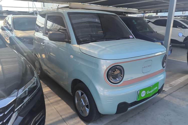 Used Geely Galaxy Panda 2024 Panda Mini 200km Endurance Bear Front Right 45 Deg