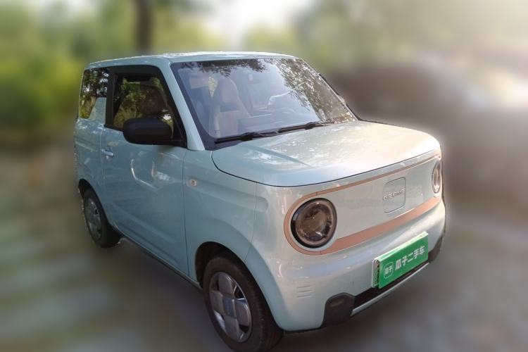 Used Geely Galaxy Panda 2024 Panda Mini 200km Endurance Bear Front Right 45 Deg
