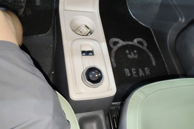 Used Geely Galaxy Panda 2024 200km Panda Rider Gear Lever