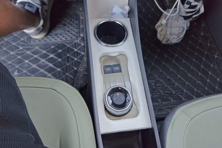 Used Geely Galaxy Panda 2024 200km Panda Rider Gear Lever