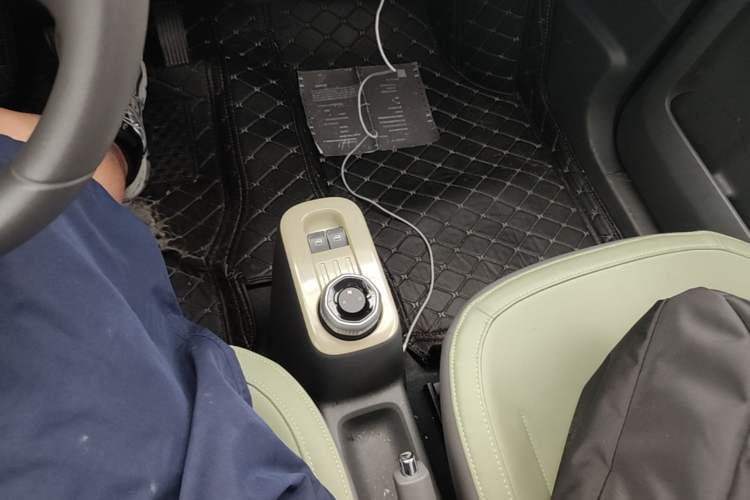 Used Geely Galaxy Panda 2024 200km Panda Rider Gear Lever