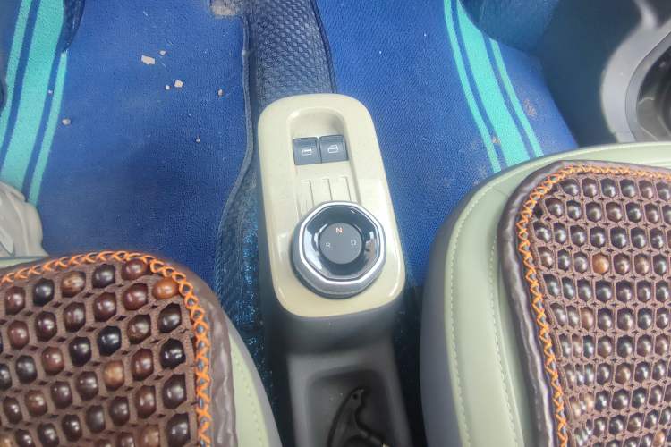 Used Geely Galaxy Panda 2024 200km Panda Rider Gear Lever
