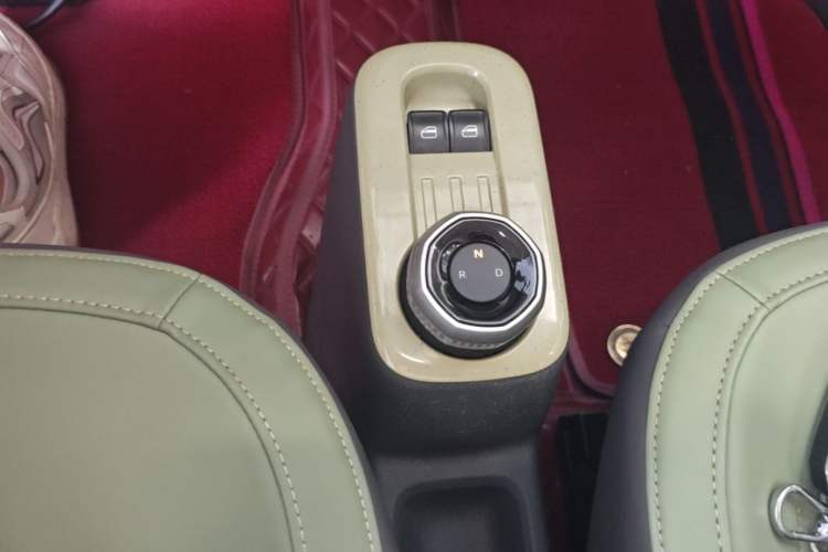 Used Geely Galaxy Panda 2024 200km Panda Rider Gear Lever