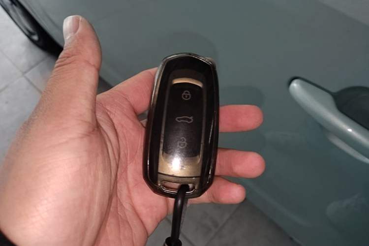 Used Geely Galaxy Panda 2024 Panda Mini 200km Endurance Bear Interior 1