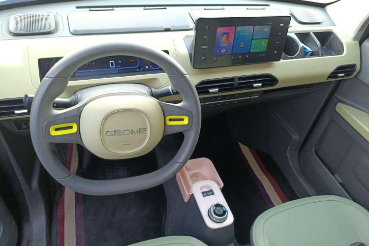Used Geely Galaxy Panda 2024 200km Panda Rider Interior 2