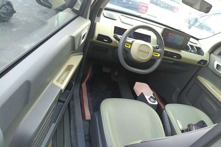 Used Geely Galaxy Panda 2024 200km Panda Rider Interior 3