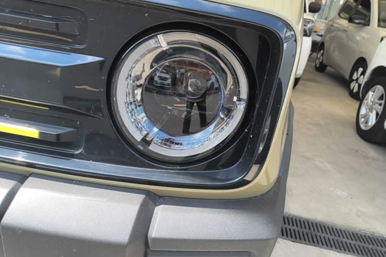 Used Geely Galaxy Panda 2024 200km Panda Rider Left Front Headlight