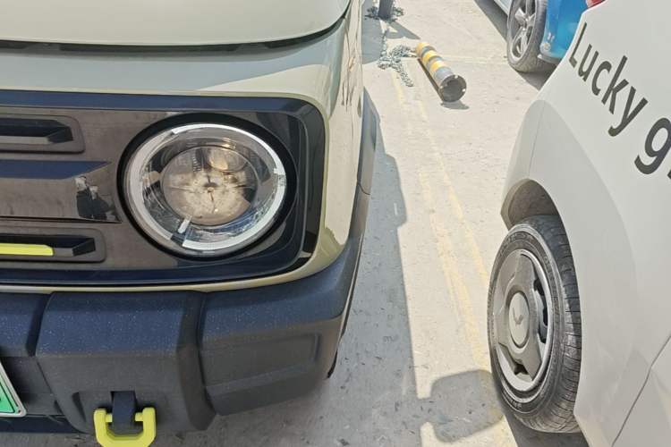 Used Geely Galaxy Panda 2024 200km Panda Rider Left Front Headlight