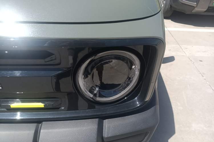 Used Geely Galaxy Panda 2024 200km Panda Rider Left Front Headlight